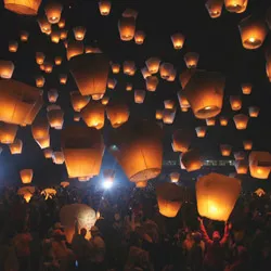 fn-250-paradeoflight.jpg