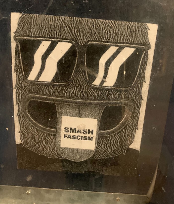 Smash it! Smash it!