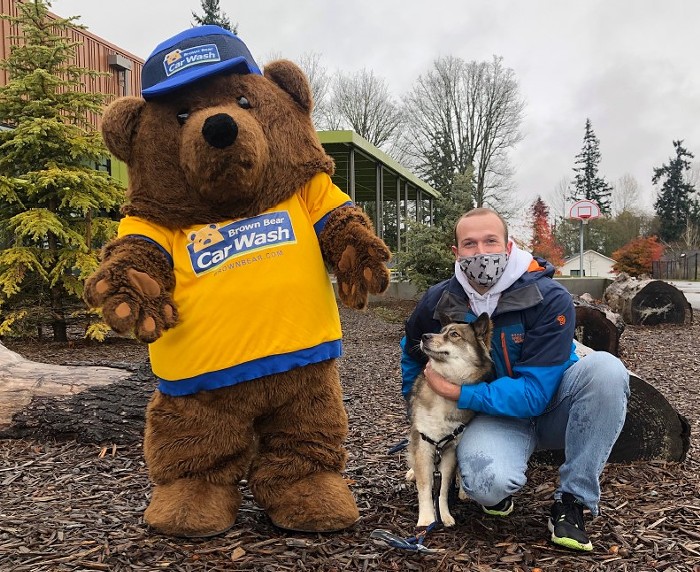 Brown Bear Carwash will be partnering with PAWS to raise money for animal rescue and have you EVER seen ANYTHING so PRECIOUS???