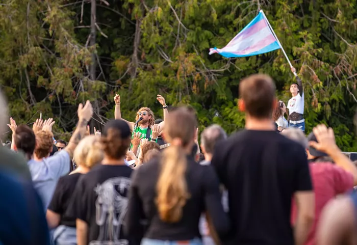 Christian Supremacist Sean Feucht Flops at Gas Works