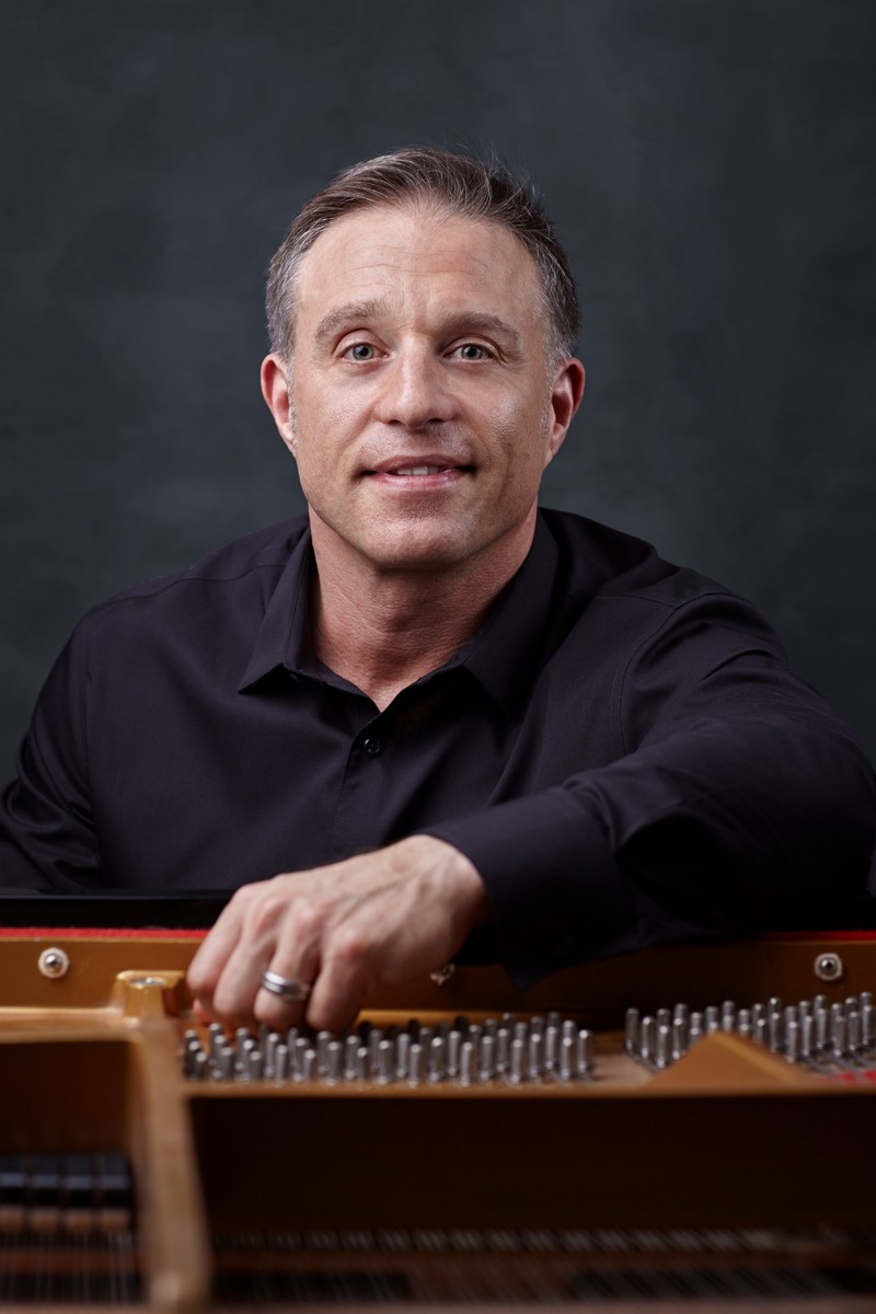 Talman Welle at Stage 7 Pianos in Kirkland, WA on Sun ...