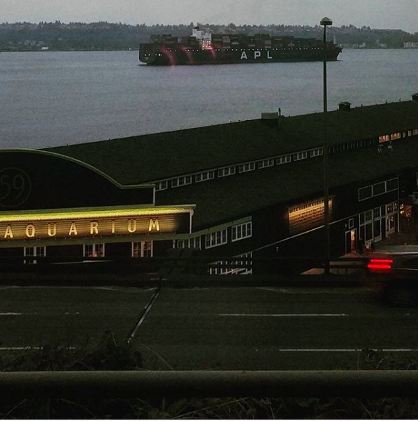 night_barge.jpg