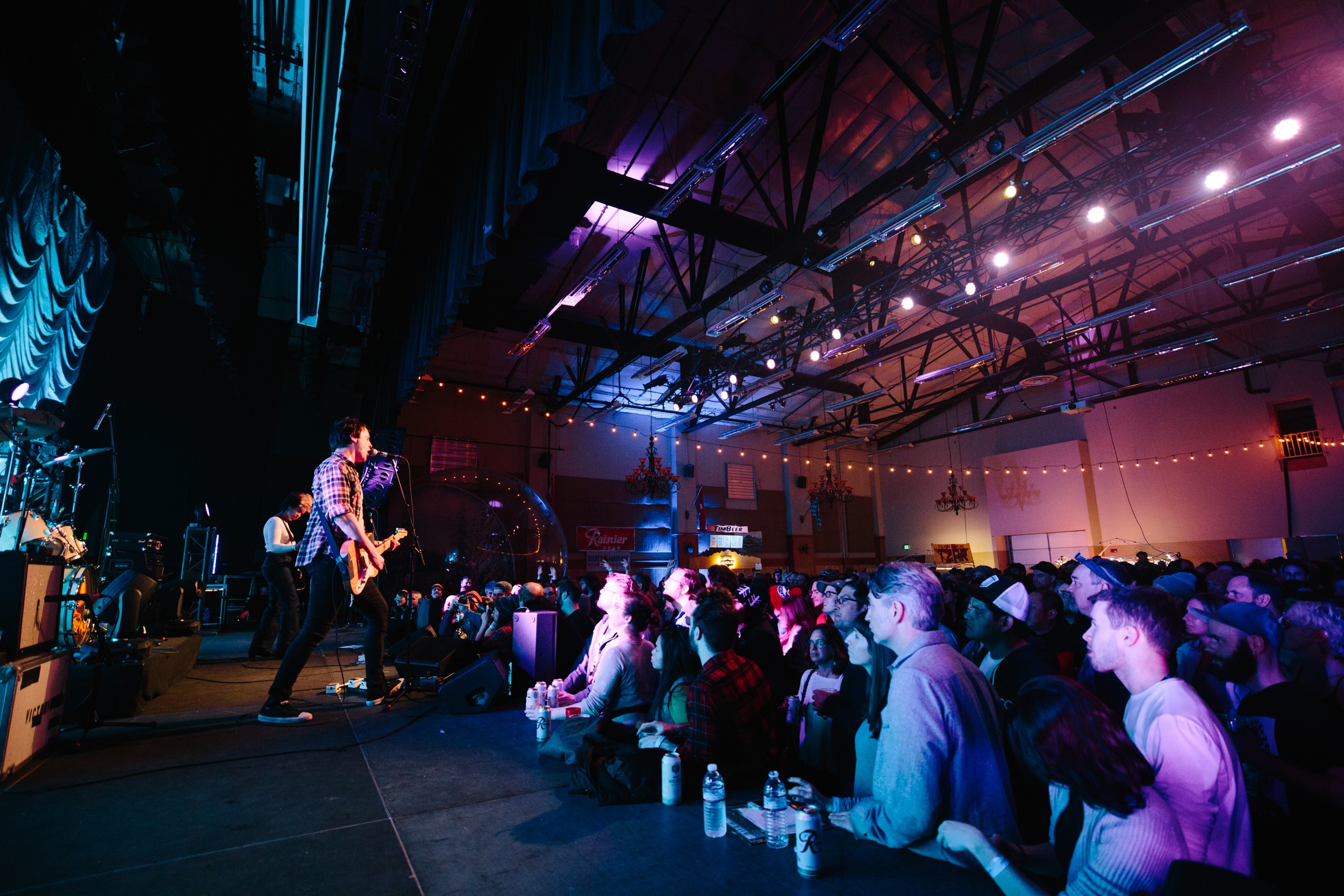 timbrrr winter music festival at leavenworth festhalle in leavenworth christmas lighting festival 2019