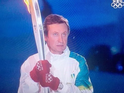 Gretzky wait for the mother ship. Gretzky anxiously waits for the mother ship.