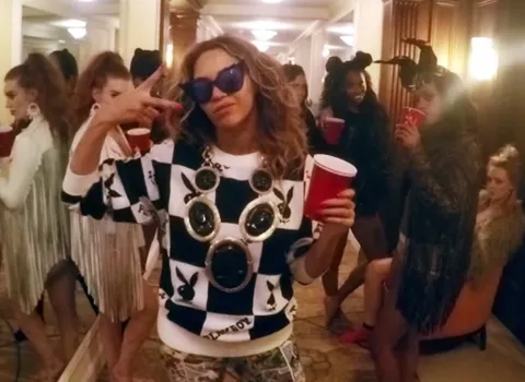 112414-beyonce-embed-1-480.jpg