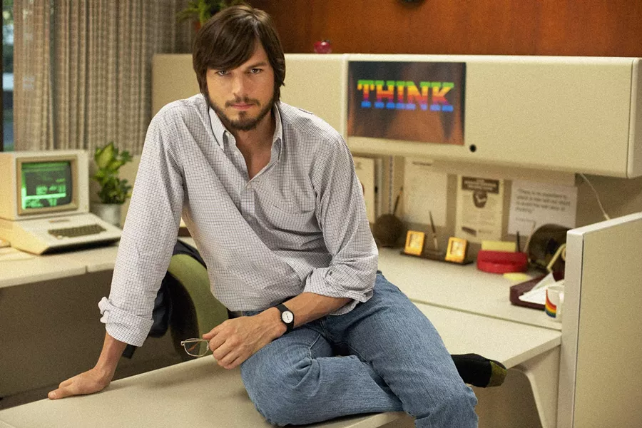 ashton-kutcher-as-steve-jobs.jpg