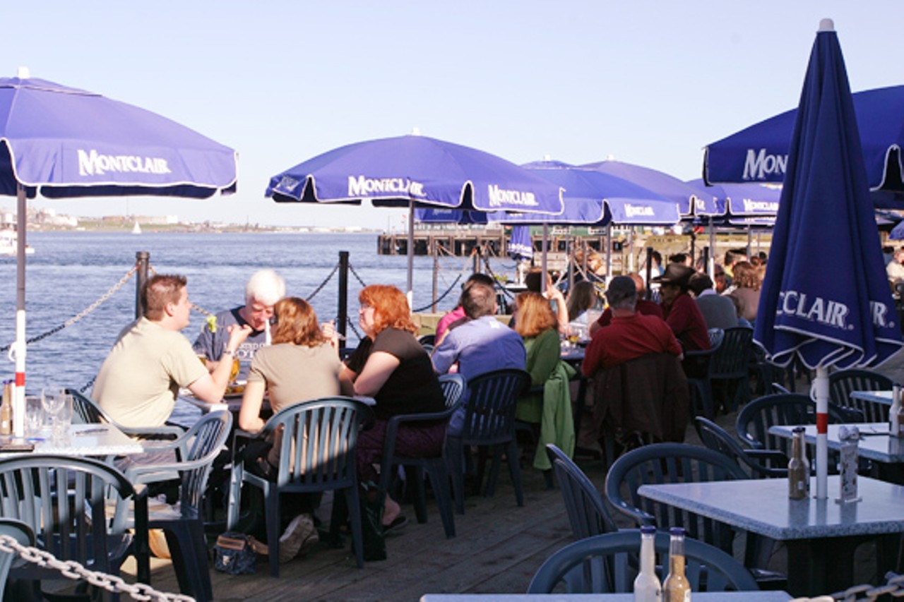 Salty's | Waterfront | Lobster, Seafood | Restaurants