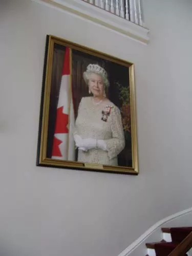 queen.JPG