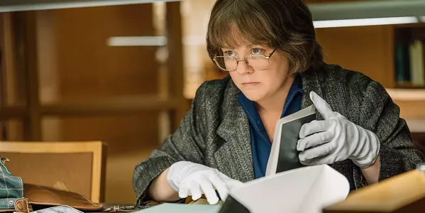 McCarthy's got her fraud-ing glasses on in Can You Ever Forgive Me?