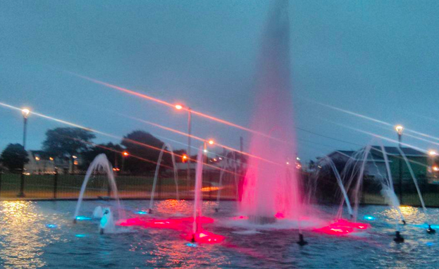 Fountain be pretty, y'all. - BY KOOKYLOVE ON INSTAGRAM.