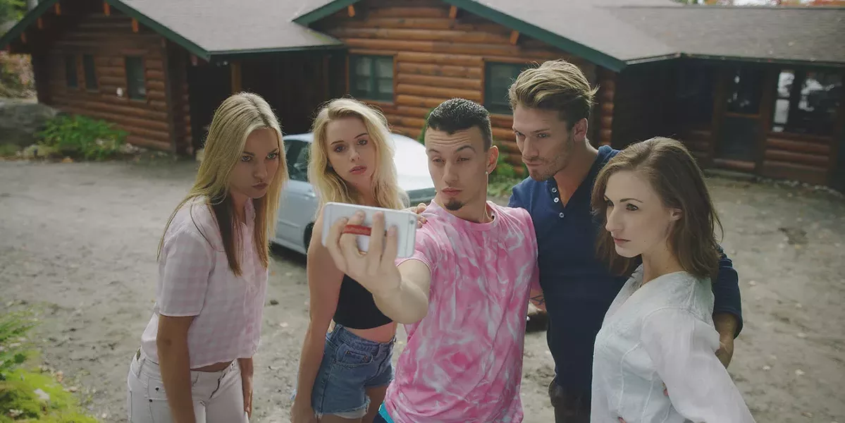 Winny Clarke, Justine Nelson, Evan Giovanni, Justin Gerhard and Grianne O'Flynn get a selfie in Nobody Famous.