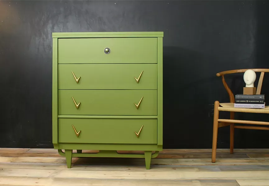 mcm_dresser_2.jpg