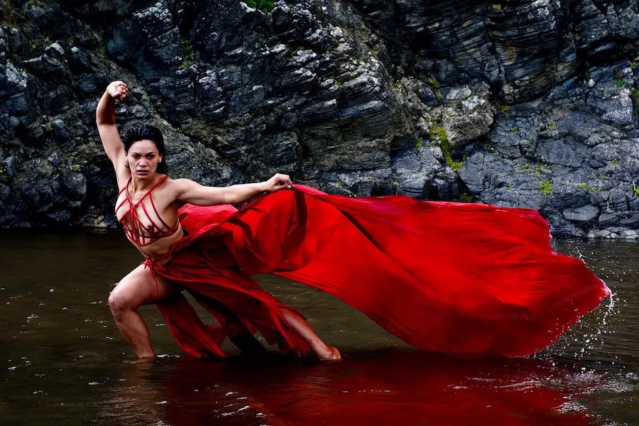Kaha:wi dancer Nancy Wijohn - TONY NYBERG