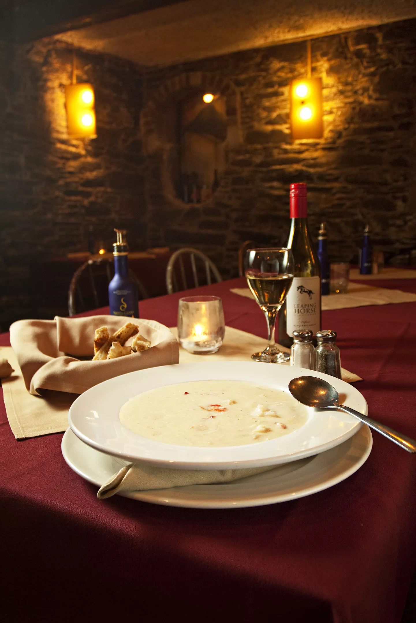 Chowder time at Tomavino's - LENNY MULLINS