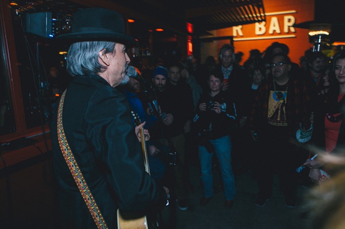 New Year's Eve 2016 with XIXA and Howe Gelb