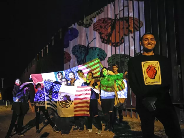 Tucson Youth Making the Border Art (2)