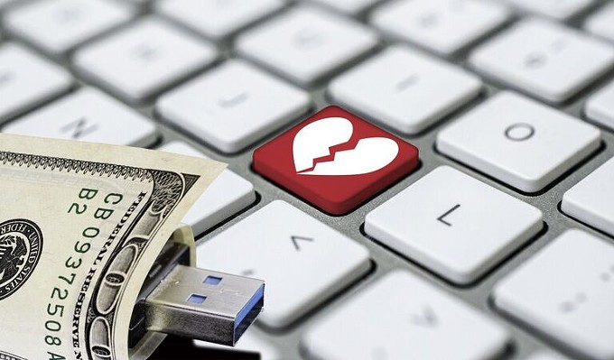 Love Is Blind When It Comes to Scams So Watch Out For These Con Jobs