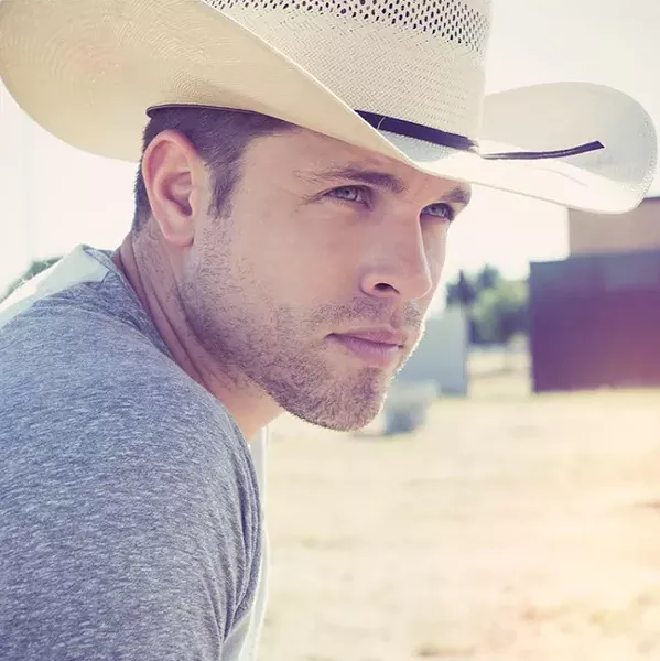 Dustin Lynch - COURTESY