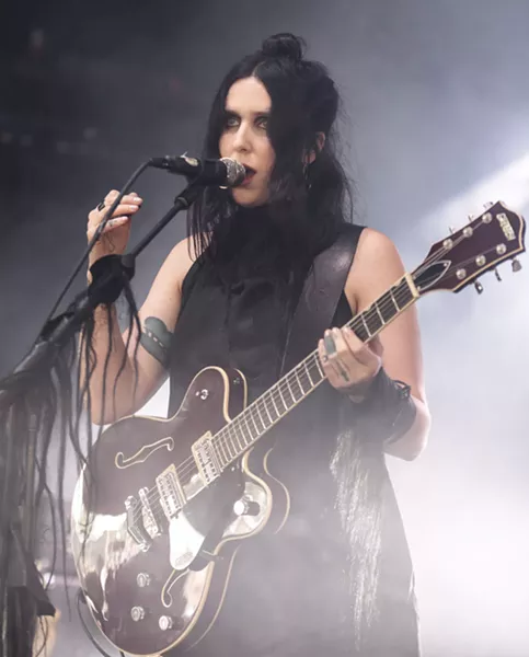 roskilde_festival_chelsea_wolfe_7_crop_.jpg