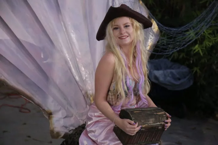 boo_at_the_zoo_mermaid_odette_.jpg