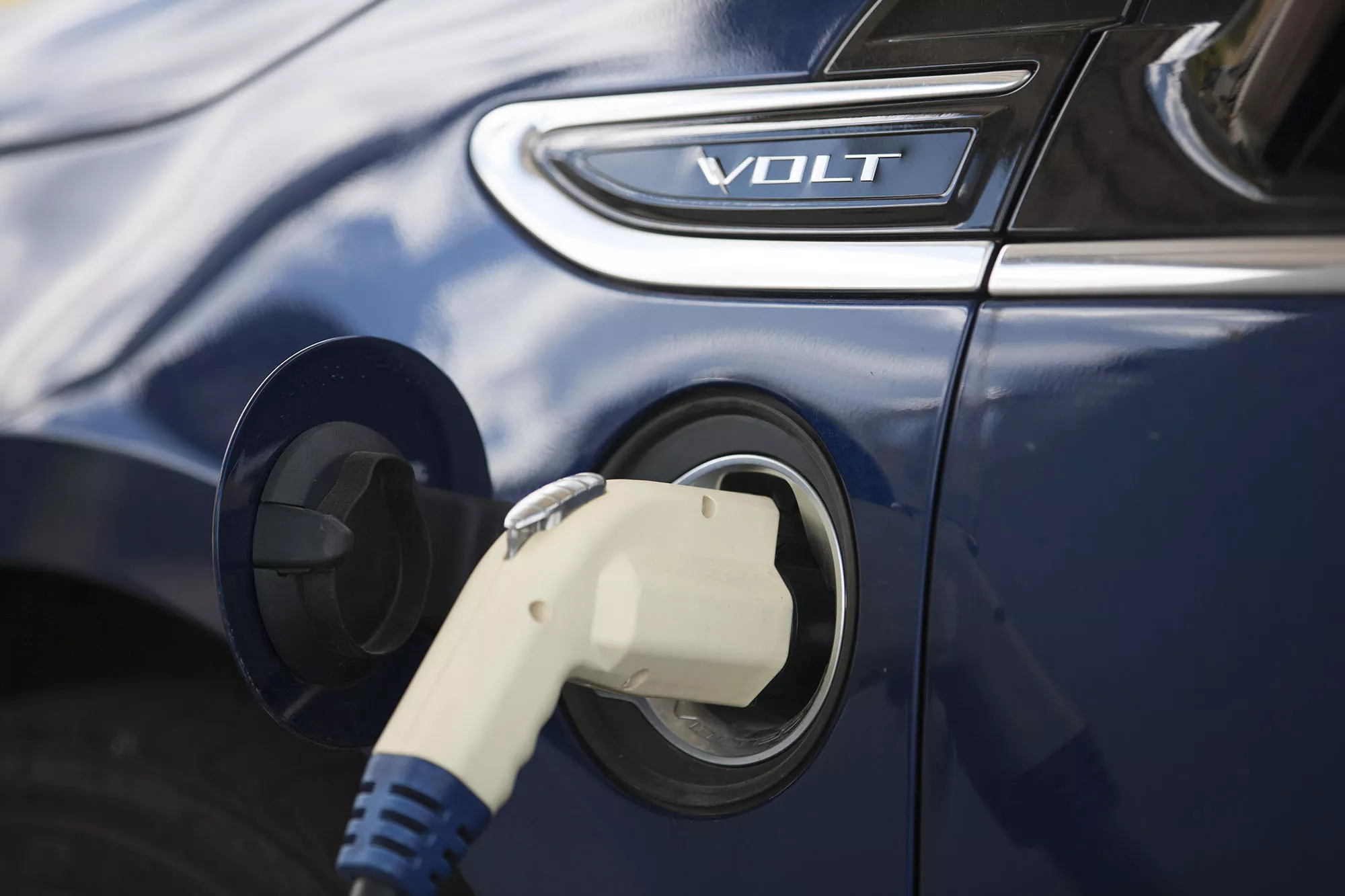 AZ goes EV Rate of electric car ownership relatively high in Arizona