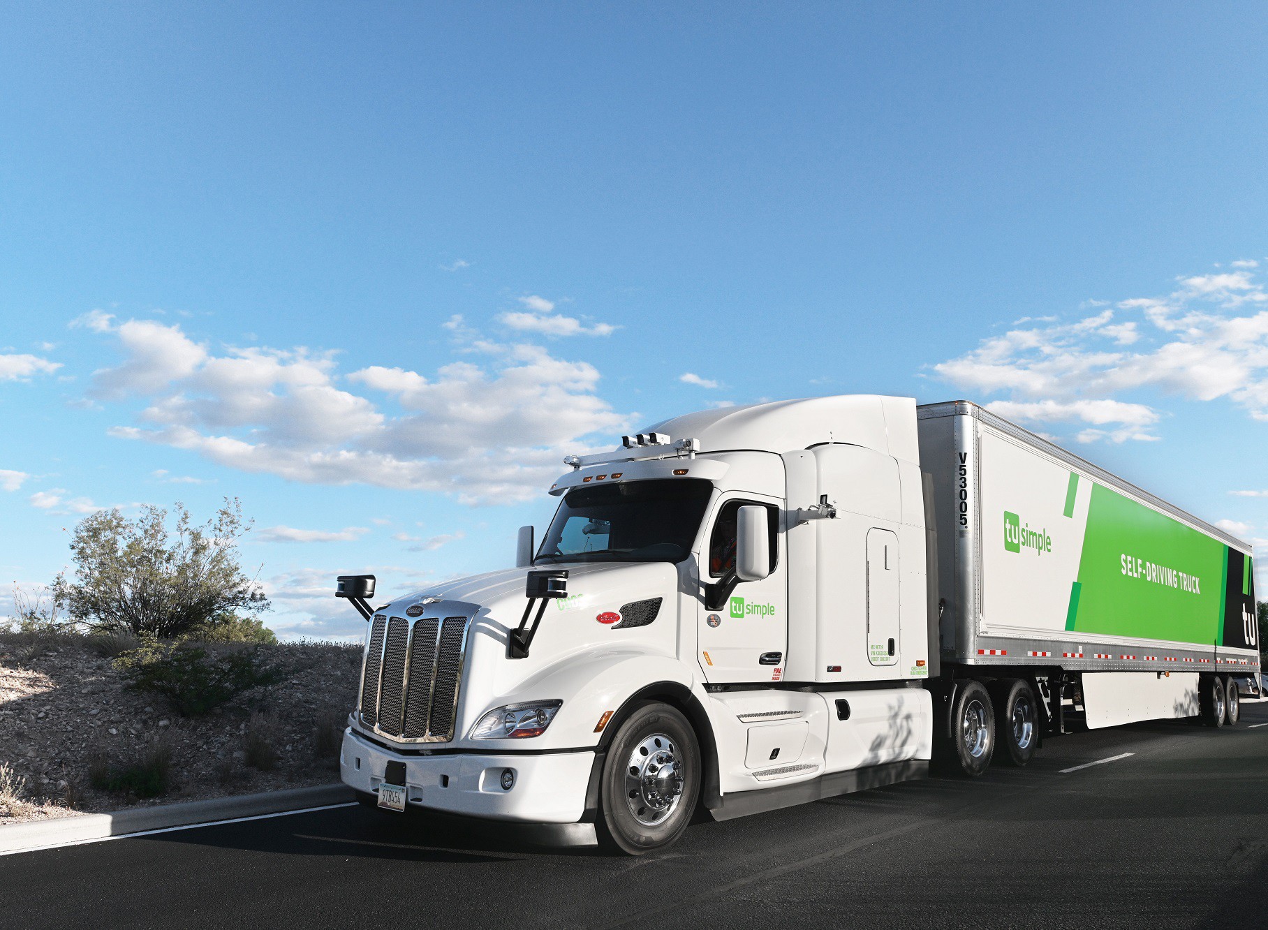 Lifeless in the Fast Lane: Robotic Semi-Truck Completes Human' Trip Between Tucson, Casa Grande | Currents Feature | Tucson Weekly