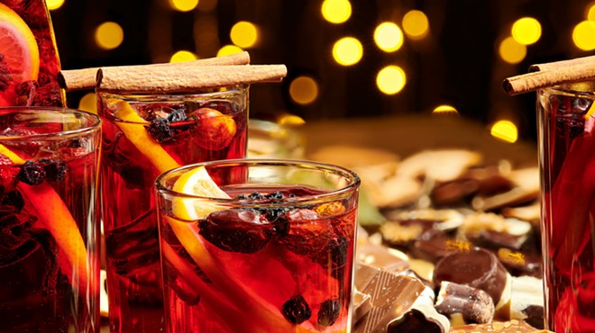Holiday Cocktail &amp; Dining Guide: Holiday Cheers! A seasonal cocktail and dining guide
