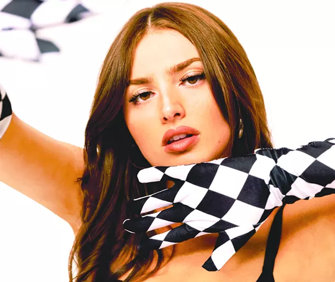 Pop artist Eva Grace takes music in new direction - Vimarsana News