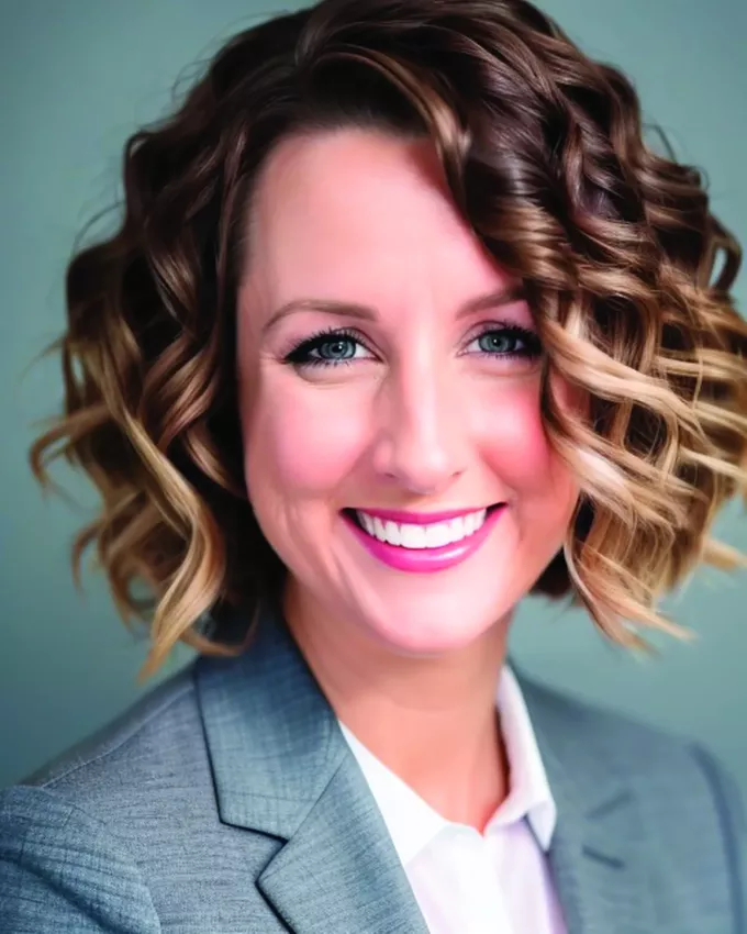 Andee Huxhold now helms Tucson LGBTQ Chamber - Vimarsana News